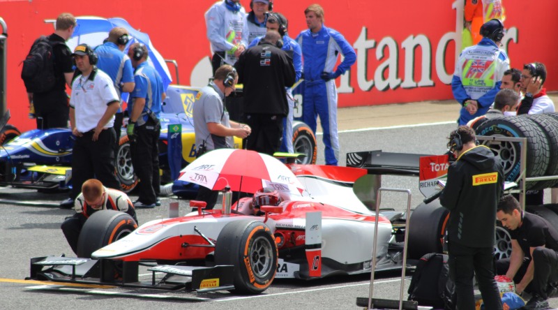 Vandoorne on the starting grid for the Silverstone Feature Race